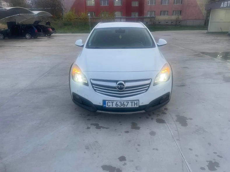 Opel Insignia 2.0TD4X4, снимка 15 - Автомобили и джипове - 52394563