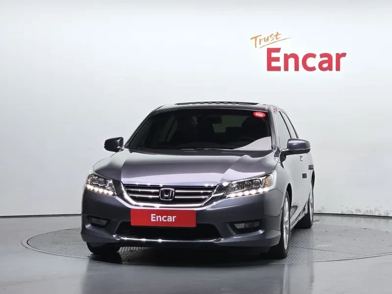 Honda Accord 2.4 9Th Generation, снимка 6 - Автомобили и джипове - 56020510