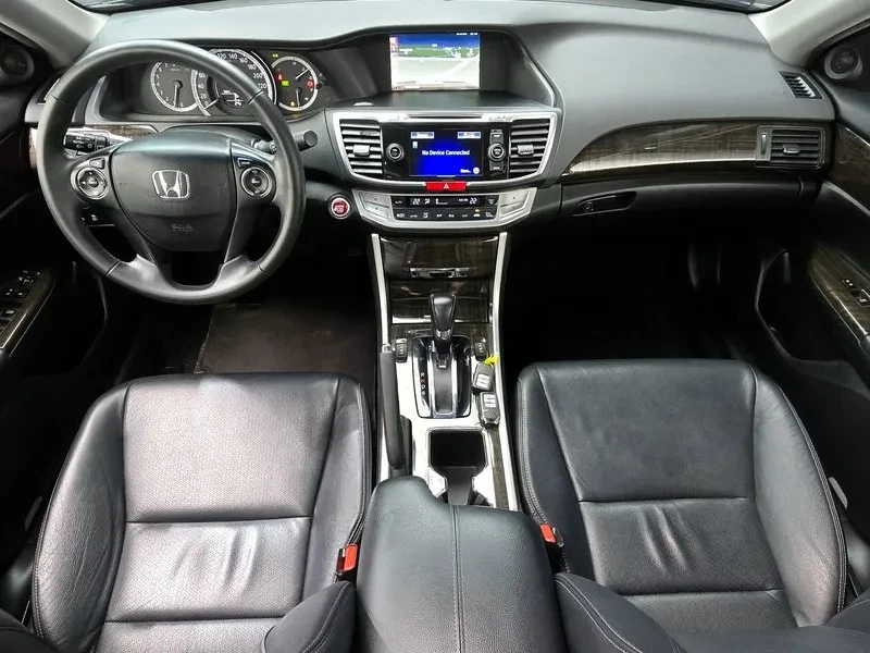 Honda Accord 2.4 9Th Generation, снимка 13 - Автомобили и джипове - 56020510