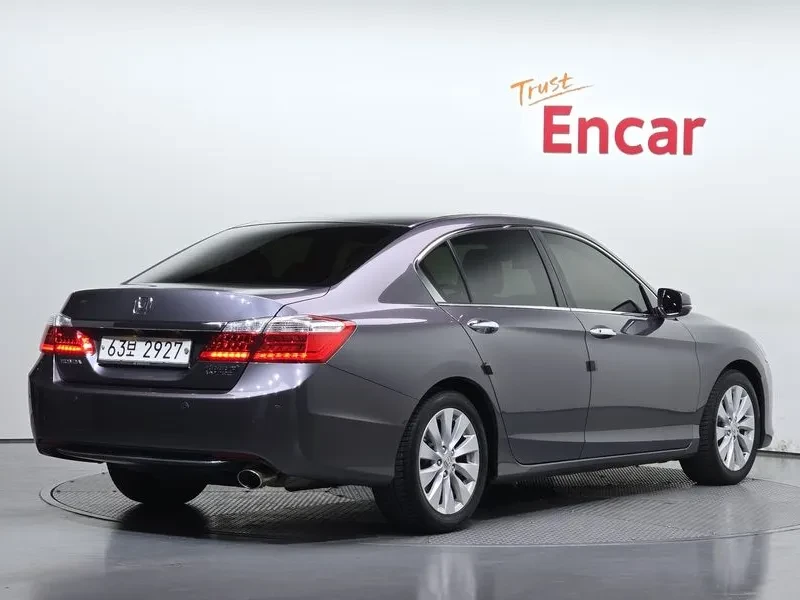 Honda Accord 2.4 9Th Generation, снимка 4 - Автомобили и джипове - 56020510