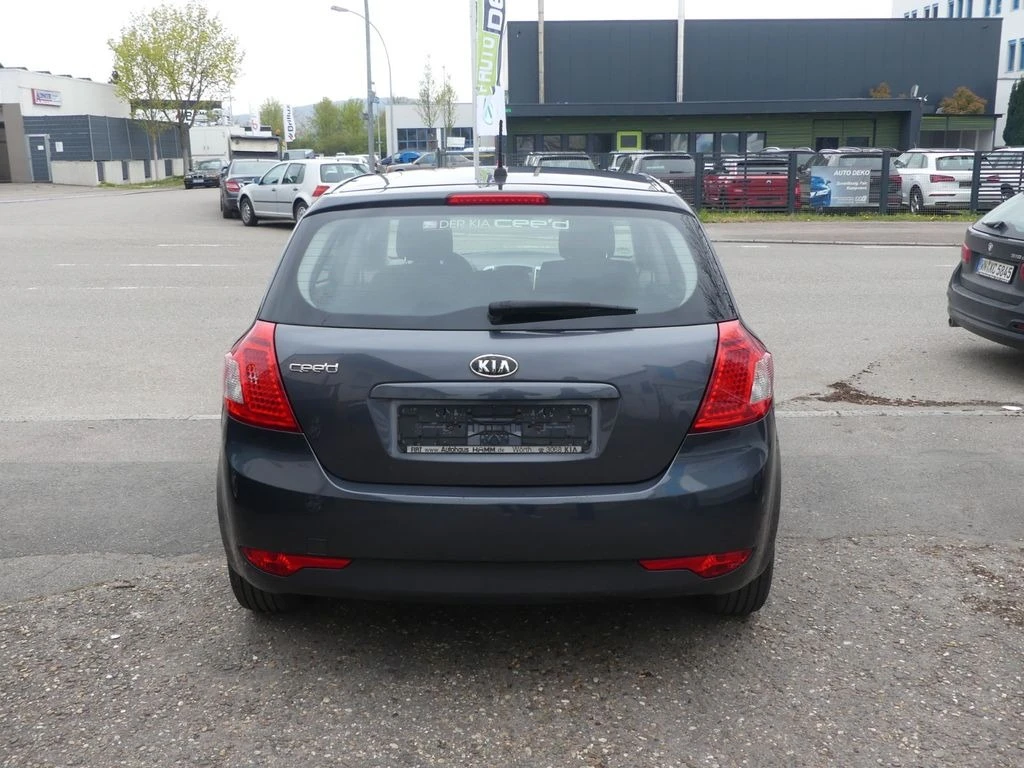 Kia Ceed 1.6 16V 125 k.с. - изображение 7