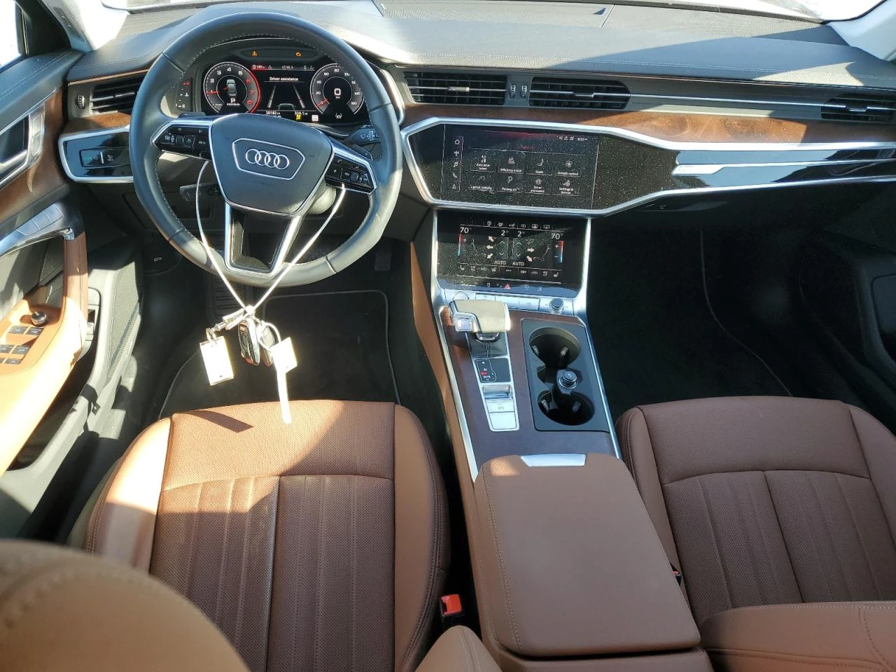 Audi A6 PREMIUM PLUS 55TFSI* VIRTUAL* ОБДУХВАНЕ* DISTRONIC - изображение 8