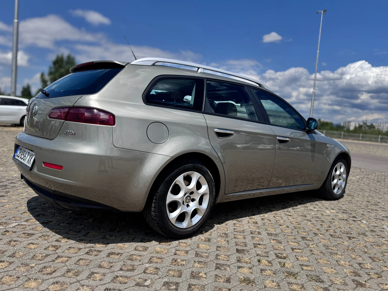 Alfa Romeo 159 sportwagon  - изображение 3