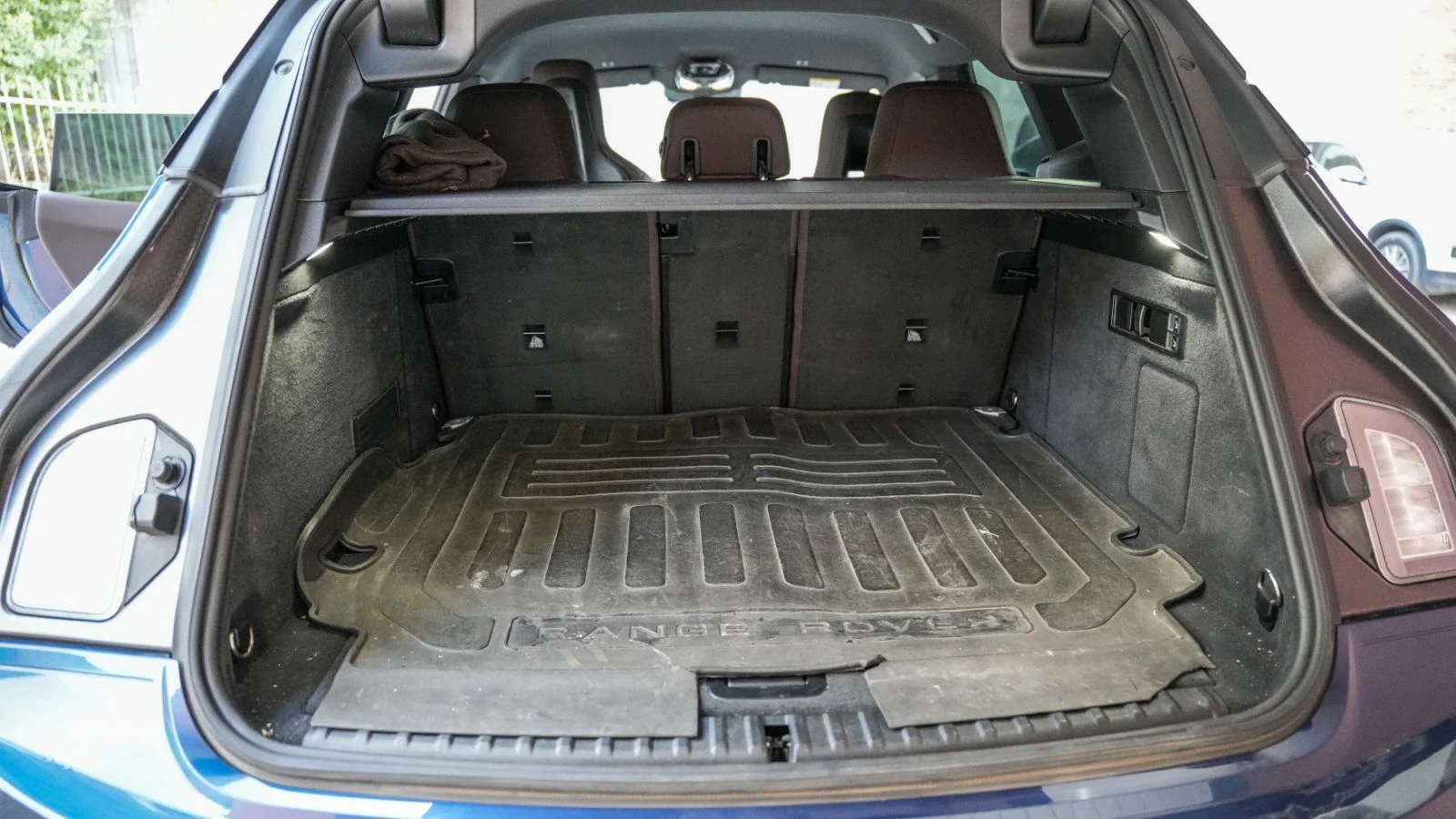 BMW iX IXDrive40 2023 г., снимка 13 - Автомобили и джипове - 56435422