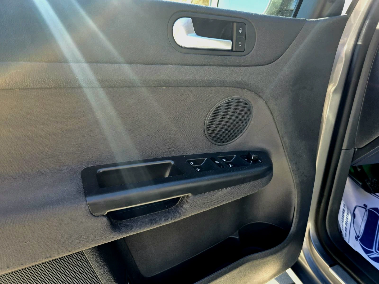 VW Golf Plus КОЛЕДНА ПРОМОЦИЯ/1.6i/ПАРКТРОНИК/NAVI - изображение 7