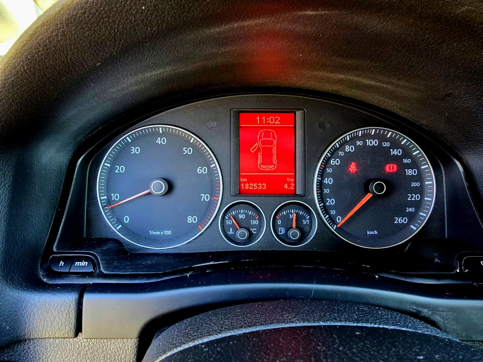 VW Golf Plus  /1.6i//NAVI | Mobile.bg   11