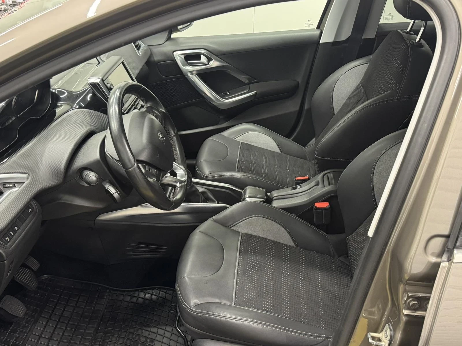 Peugeot 2008 1.6 hdi 92 ��  | Mobile.bg � ����������� 12