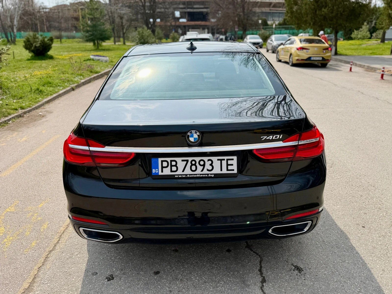 BMW 740 Li Luxury, снимка 7 - Автомобили и джипове - 53665327