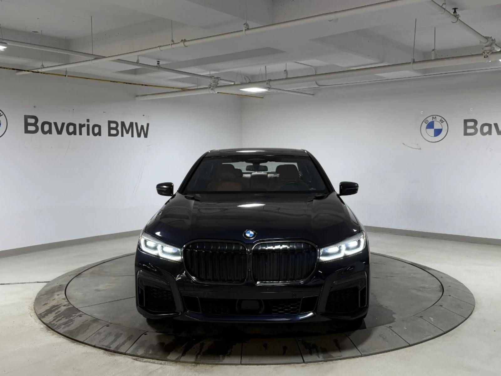 BMW 750 xDrive* M* Pack* Premium Pack* HeadUp* 360* Keyles - изображение 2