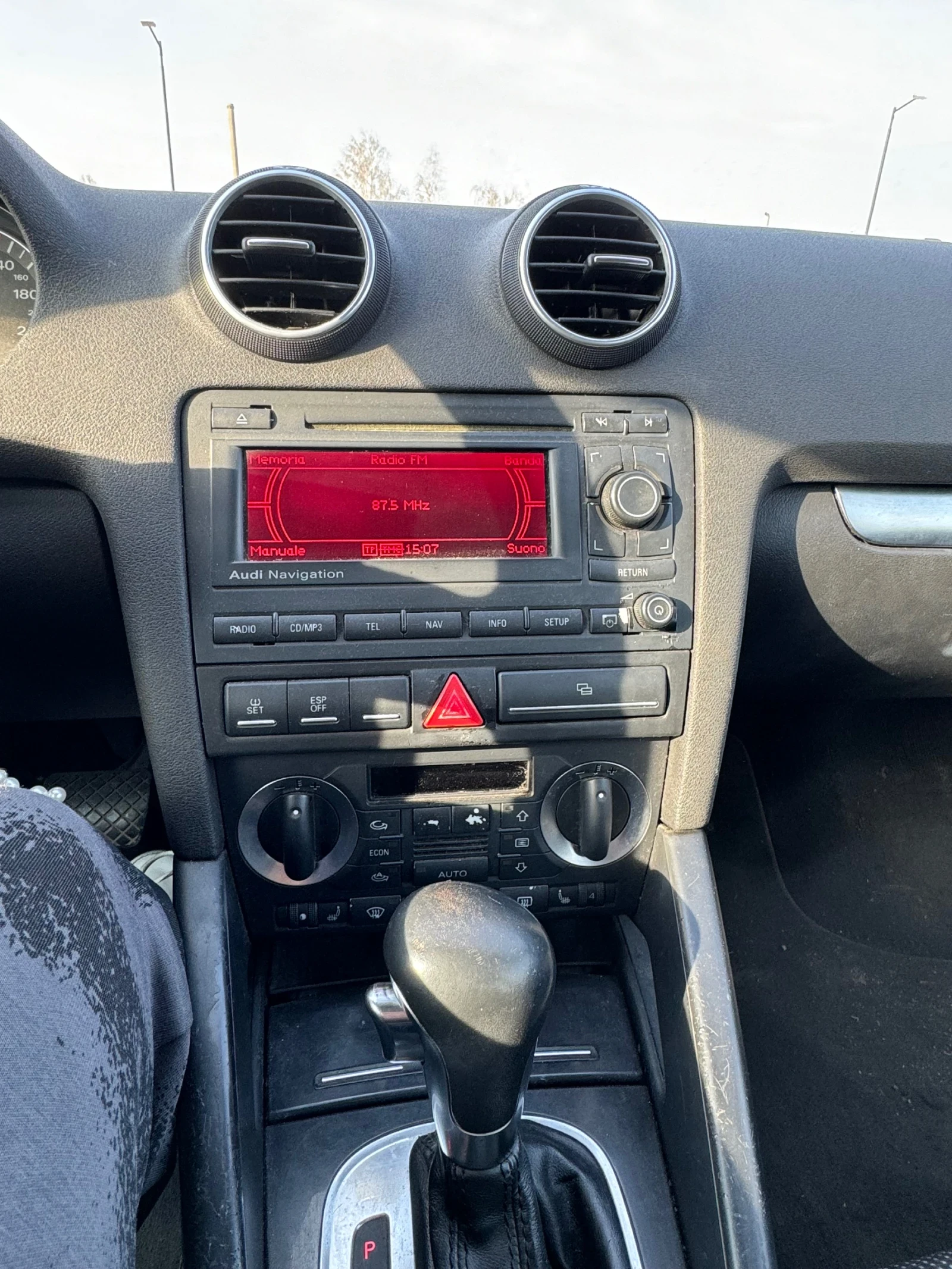 Audi A3 2.0TDI/140HP/Автоматик, снимка 9 - Автомобили и джипове - 53890221