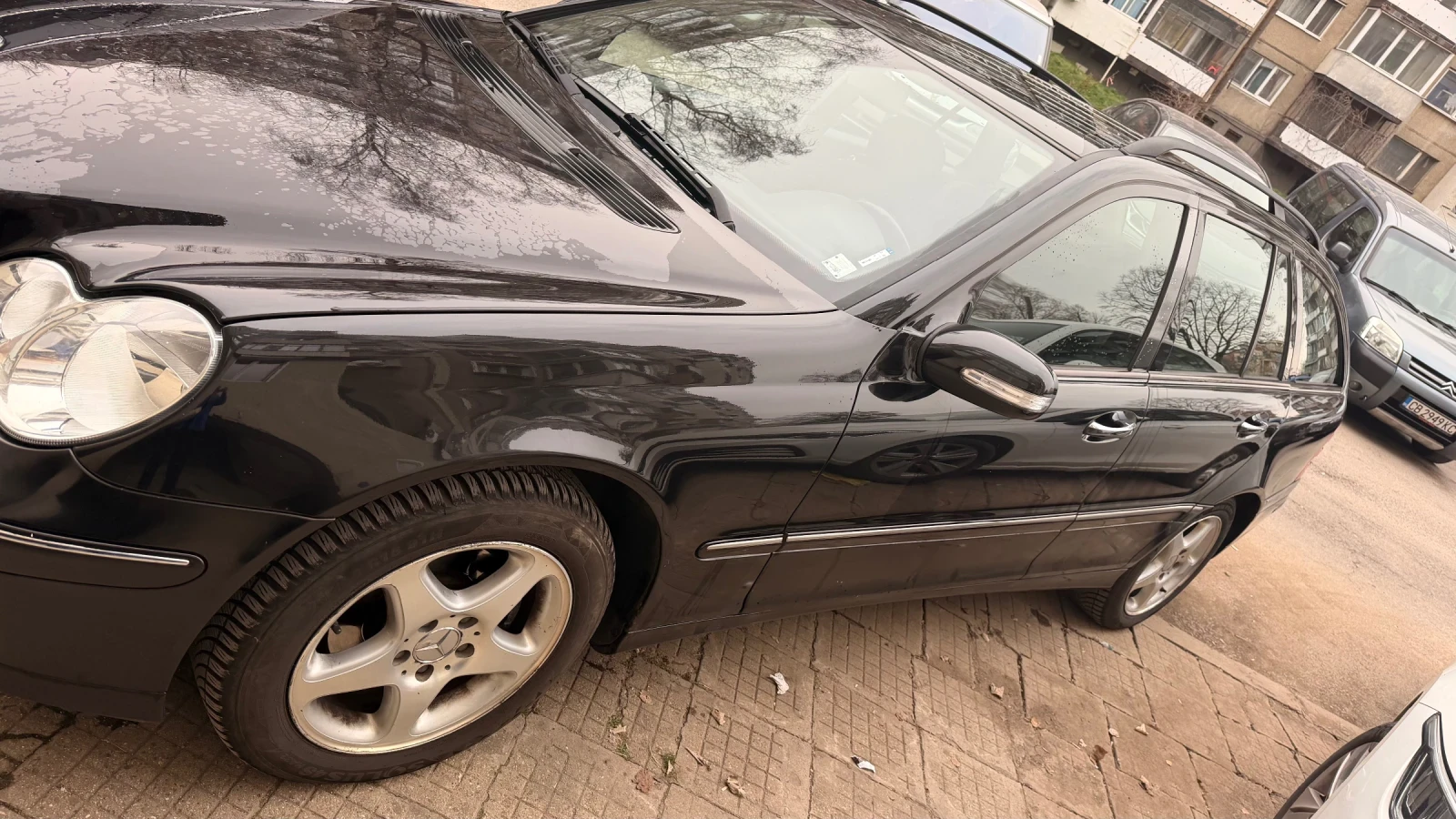 Mercedes-Benz C 220 Facelift ЕВРО 4, снимка 2 - Автомобили и джипове - 53904739