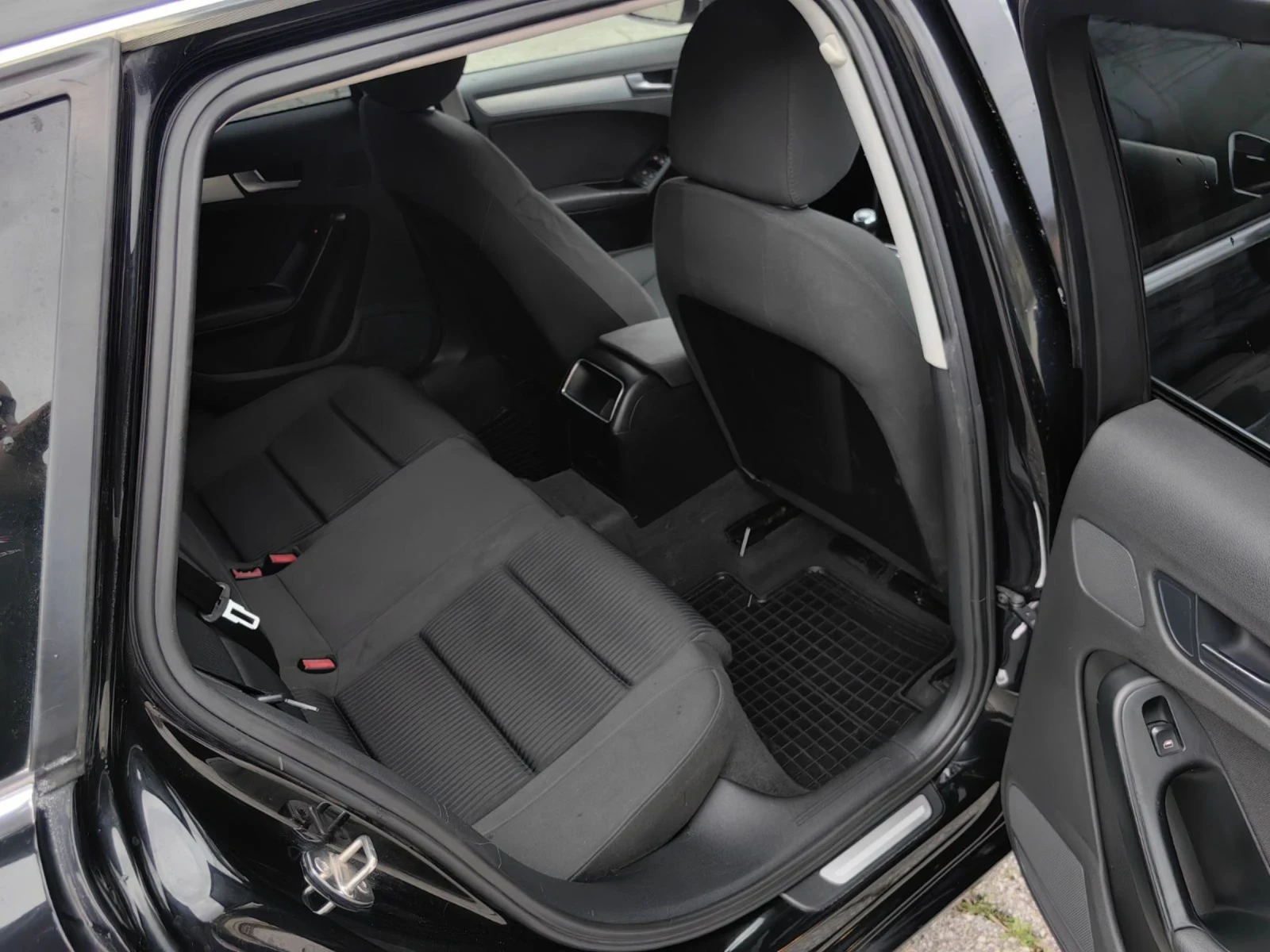 Audi A4 2.0 TDI, 143 �. �.  | Mobile.bg � ����������� 11