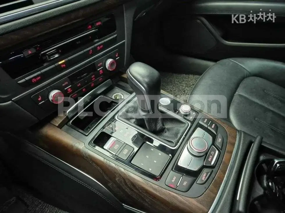 Audi A7 Волан с подгрев* LED фарове* Люк, снимка 8 - Автомобили и джипове - 54055494