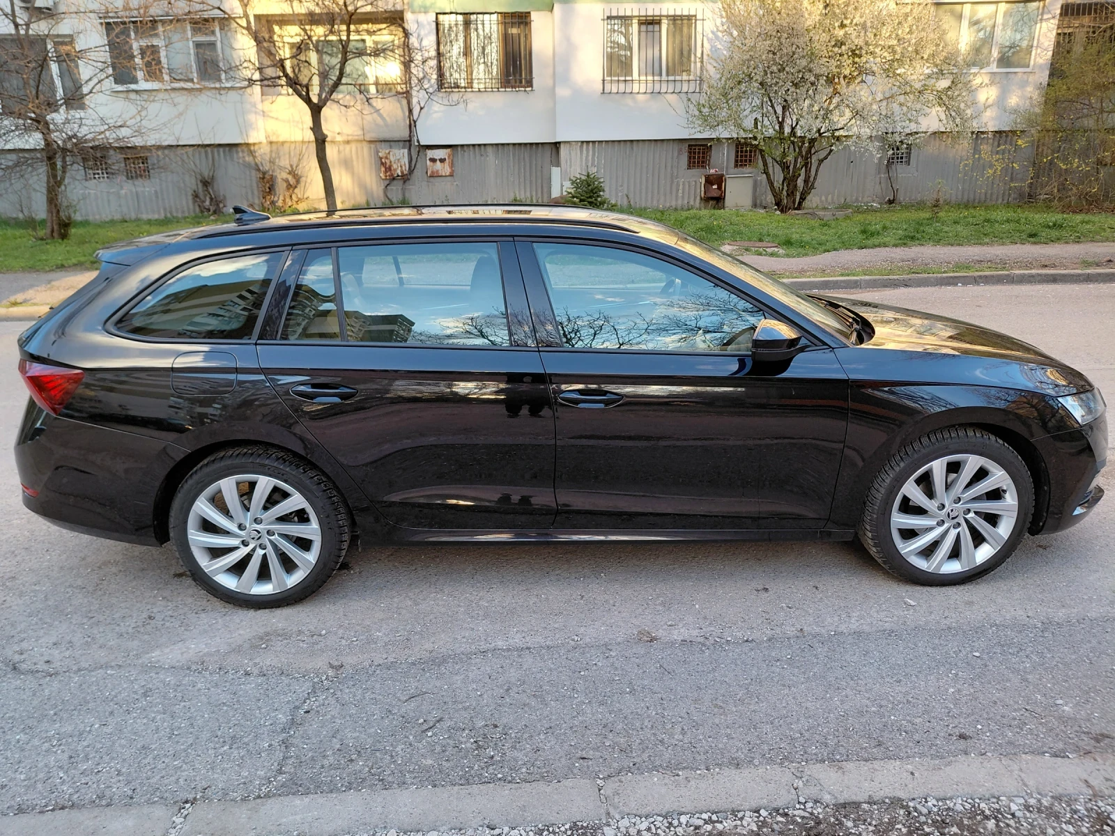 Skoda Octavia, снимка 4 - Автомобили и джипове - 54109036