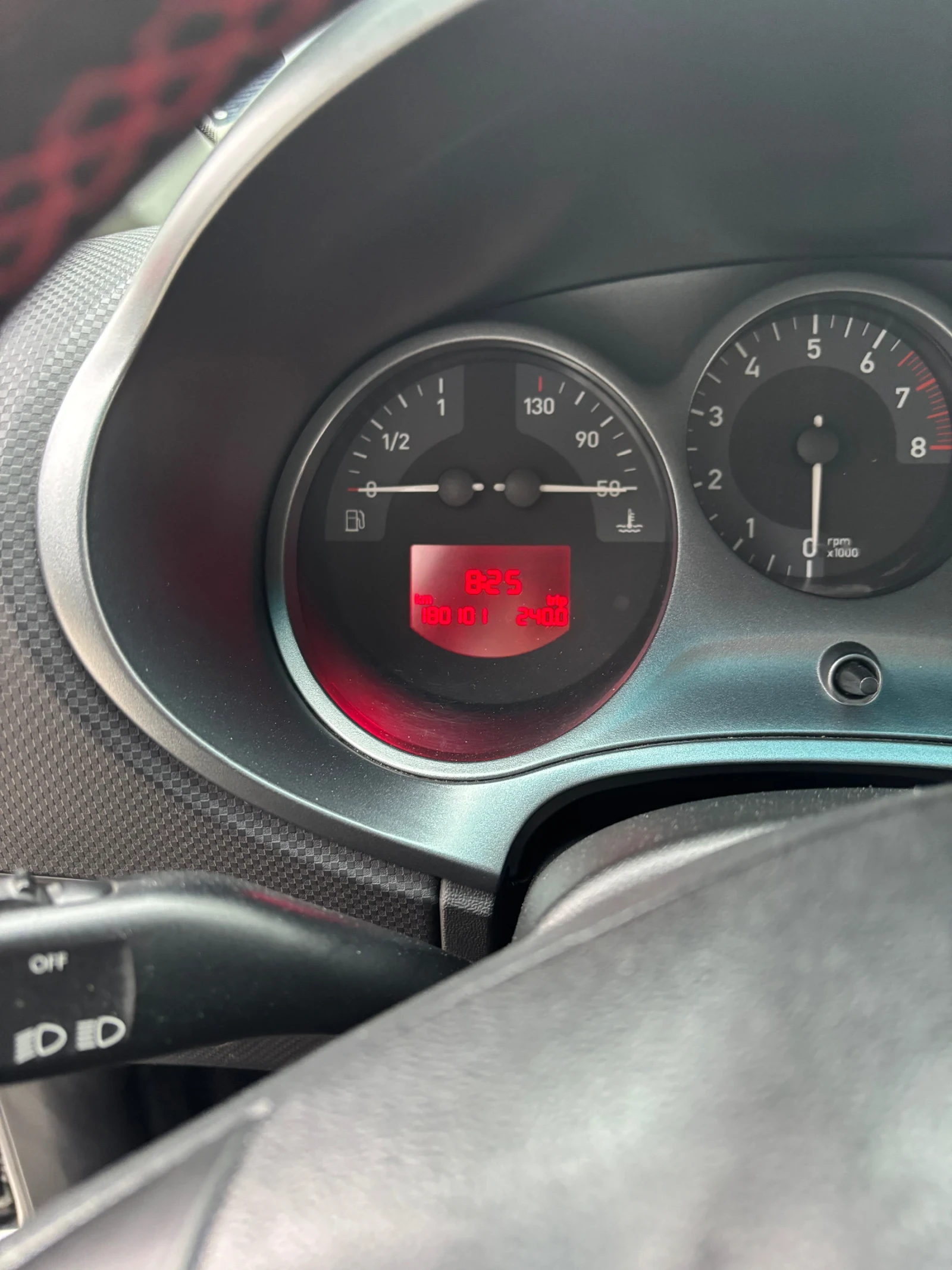 Seat Leon, снимка 10 - Автомобили и джипове - 54163635