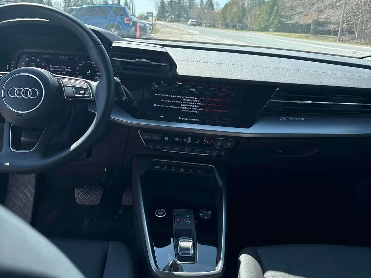 Audi A3 Komfort  CARFAX, снимка 9 - Автомобили и джипове - 54315525