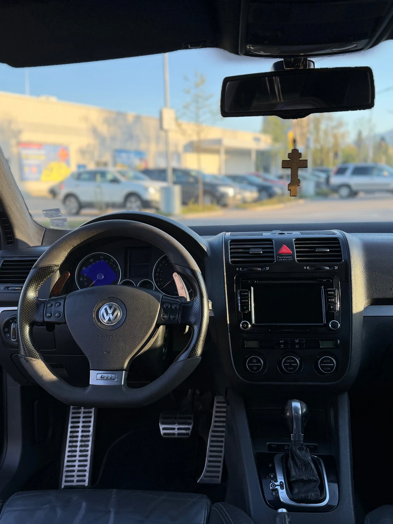 VW Golf, снимка 11 - Автомобили и джипове - 54332923