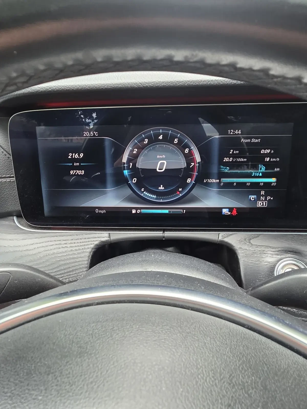 Mercedes-Benz E 400 4matic , снимка 9 - Автомобили и джипове - 54726756