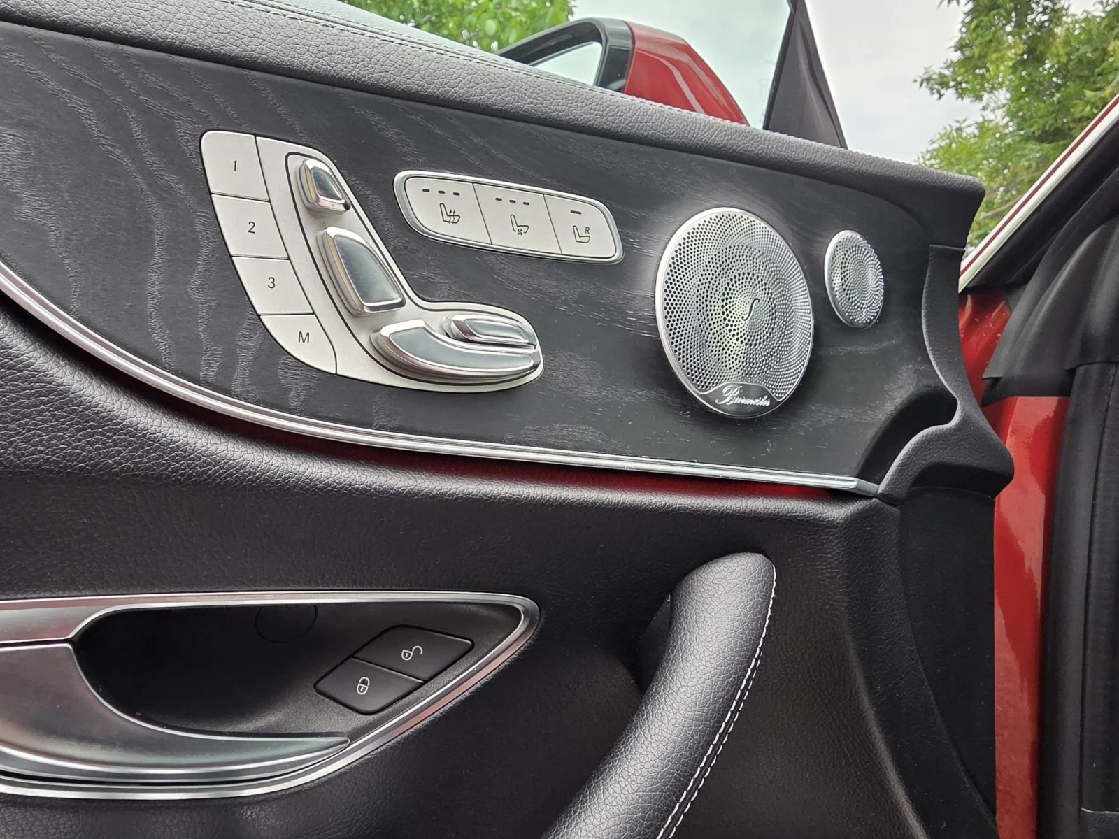 Mercedes-Benz E 400 4matic , снимка 13 - Автомобили и джипове - 54726756