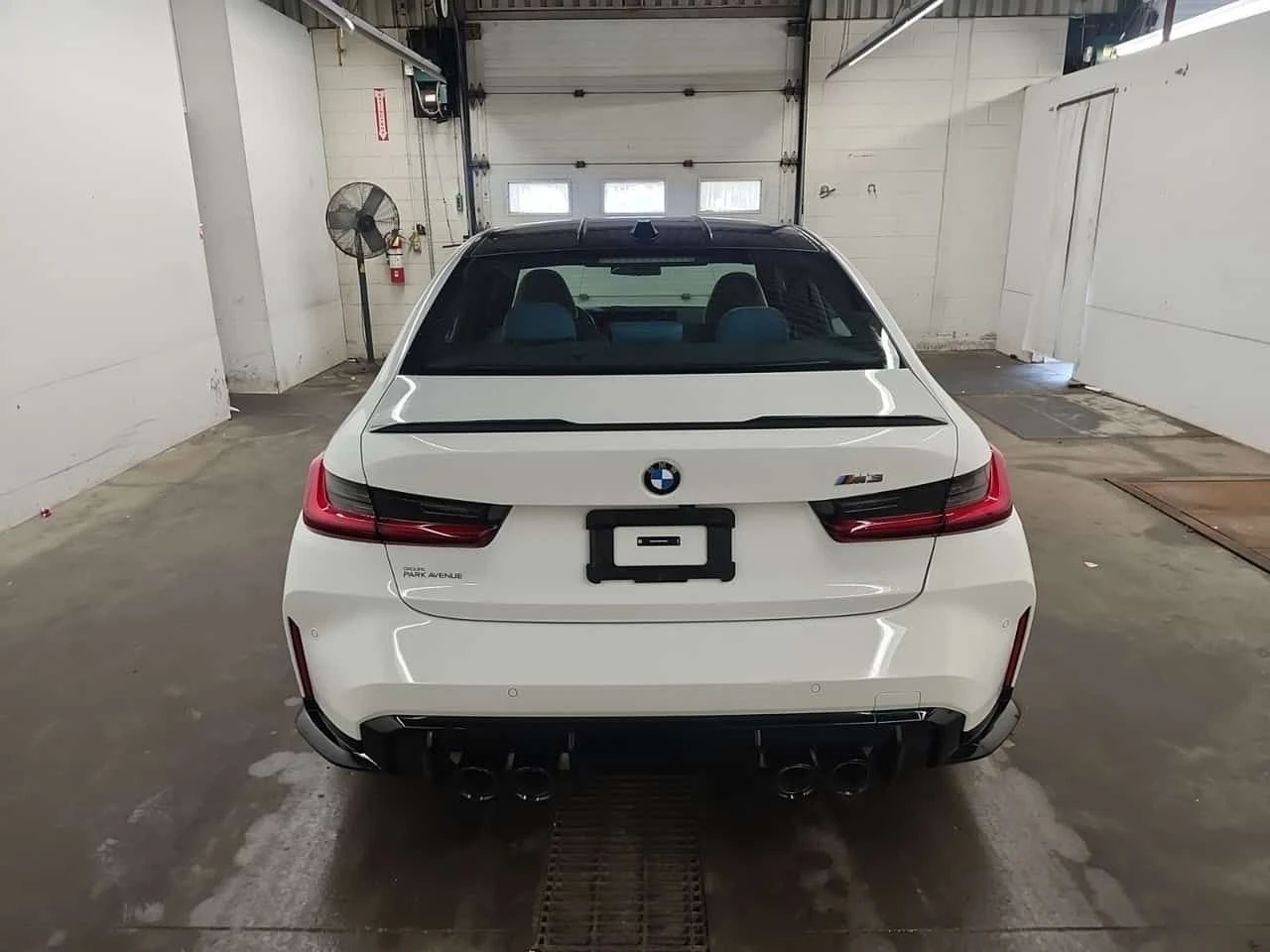 BMW M3 * SEDAN * CARFAX * ОПЦИЯ ЗА ФИНАНСИРАНЕ, снимка 17 - Автомобили и джипове - 54919060