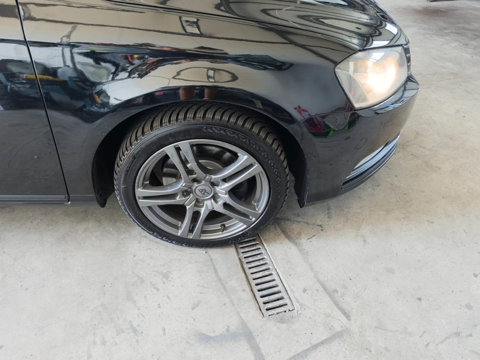 VW Passat 2.0* TDI* NAVI* TOP, снимка 16 - Автомобили и джипове - 55642129