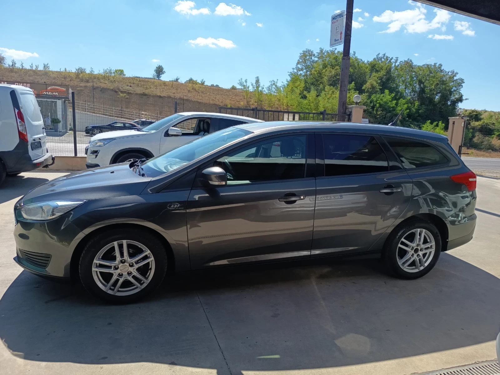 Ford Focus 1.5tdci, снимка 7 - Автомобили и джипове - 56118464