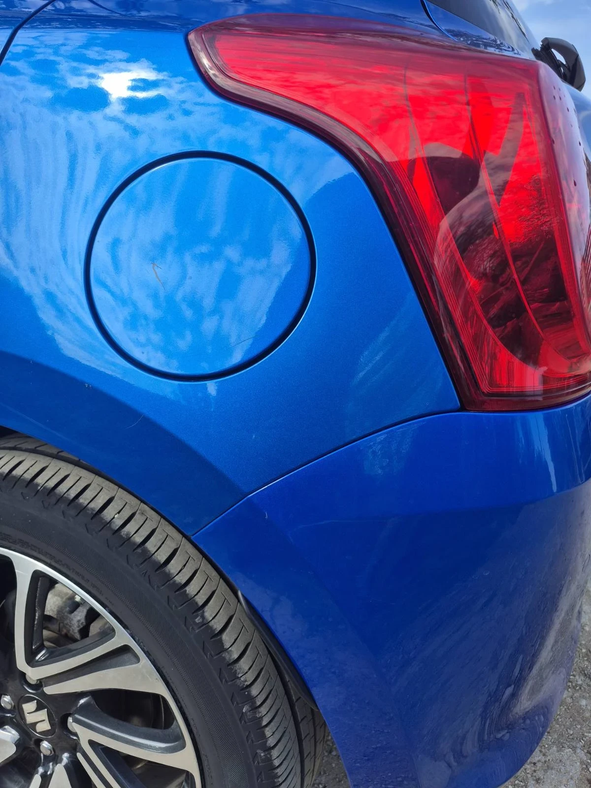 Suzuki Swift GLX ������, �������� | Mobile.bg � ����������� 17