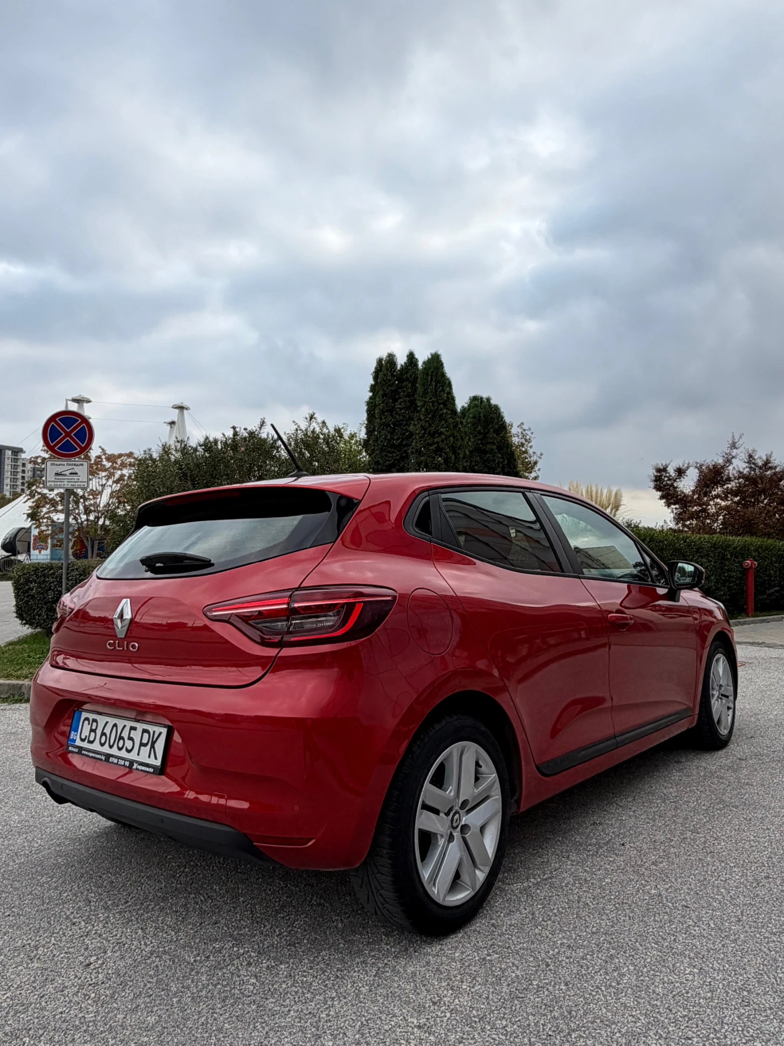 Renault Clio, снимка 3 - Автомобили и джипове - 56671741