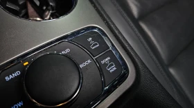 Jeep Grand cherokee 3.6 OVERLAND * KРАЙНА ЦЕНА* FULL MAXX, снимка 15