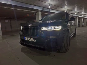     BMW X7 40i xDrive