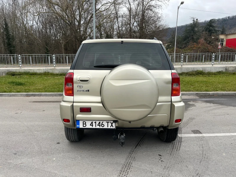 Toyota Rav4, снимка 7 - Автомобили и джипове - 48316923