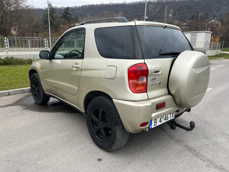 Toyota Rav4, снимка 4 - Автомобили и джипове - 48316923