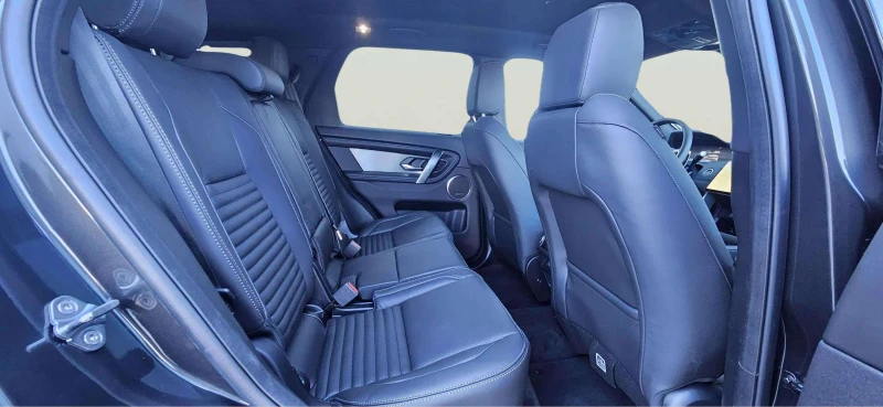 Land Rover Discovery Sport PHEV, снимка 8 - Автомобили и джипове - 53258438