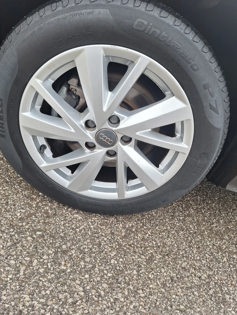 Audi Q2 Реални Км! 180кс!, снимка 6 - Автомобили и джипове - 53360405