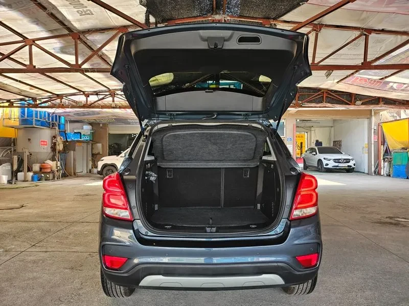Chevrolet Trax 1.4 Premier, снимка 6 - Автомобили и джипове - 56576041