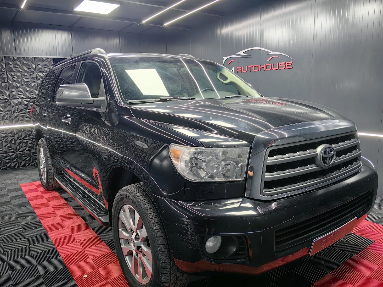 Toyota Sequoia 5.7* ГАЗ-БЕНЗИН* 6+ 1* LIMITED* 4x4* РЕГ* ПЕРФЕКТН, снимка 1