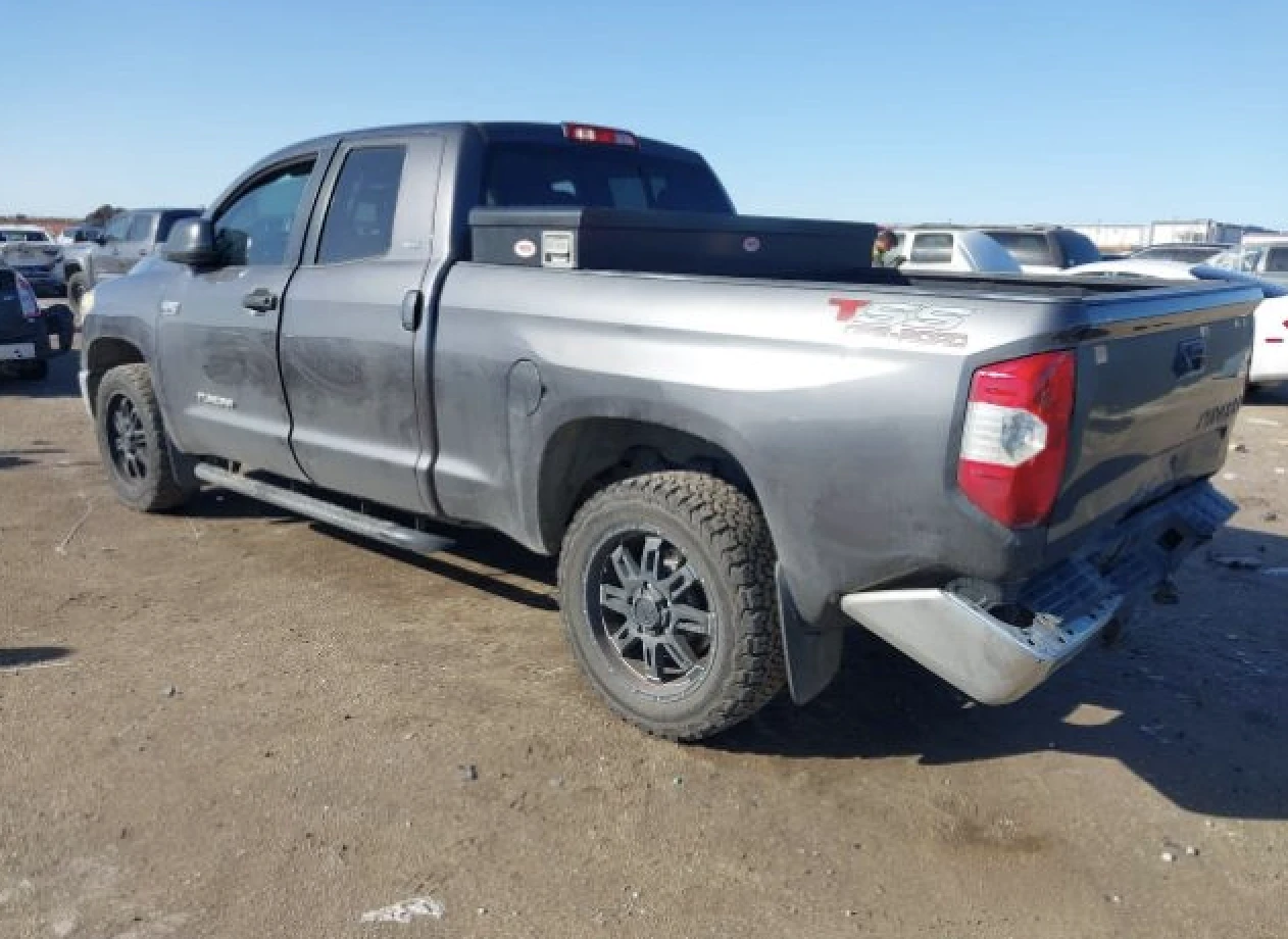 Toyota Tundra SR5 Кожа* Подгрев* Шибидах*  - изображение 4