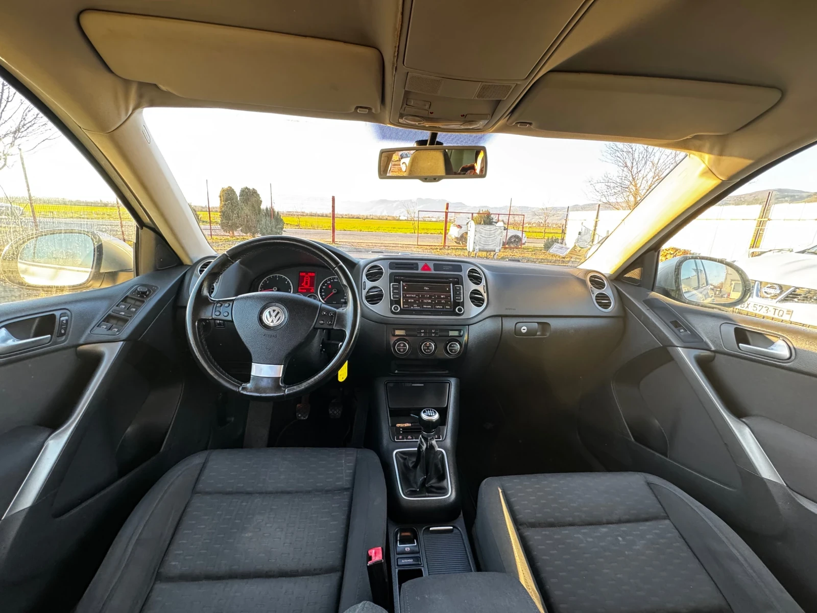 VW Tiguan 2.0 tdi 4x4 Нави - изображение 9