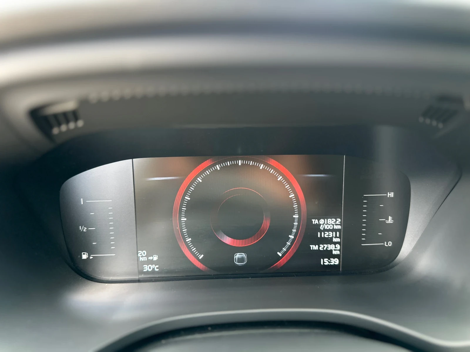 Volvo XC60 T5, снимка 13 - Автомобили и джипове - 53306591