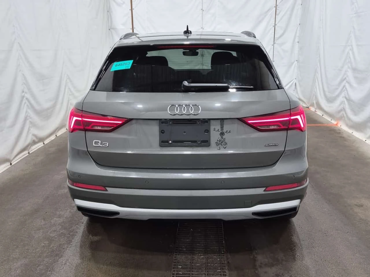 Audi Q3 * PREMIUM * CARFAX * ПАНОРАМА * 2 КЛЮЧА * , снимка 5 - Автомобили и джипове - 54144083