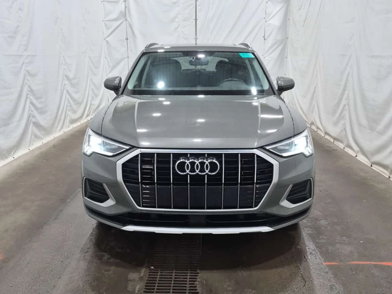Audi Q3 * PREMIUM * CARFAX * ПАНОРАМА * 2 КЛЮЧА * , снимка 6 - Автомобили и джипове - 54144083