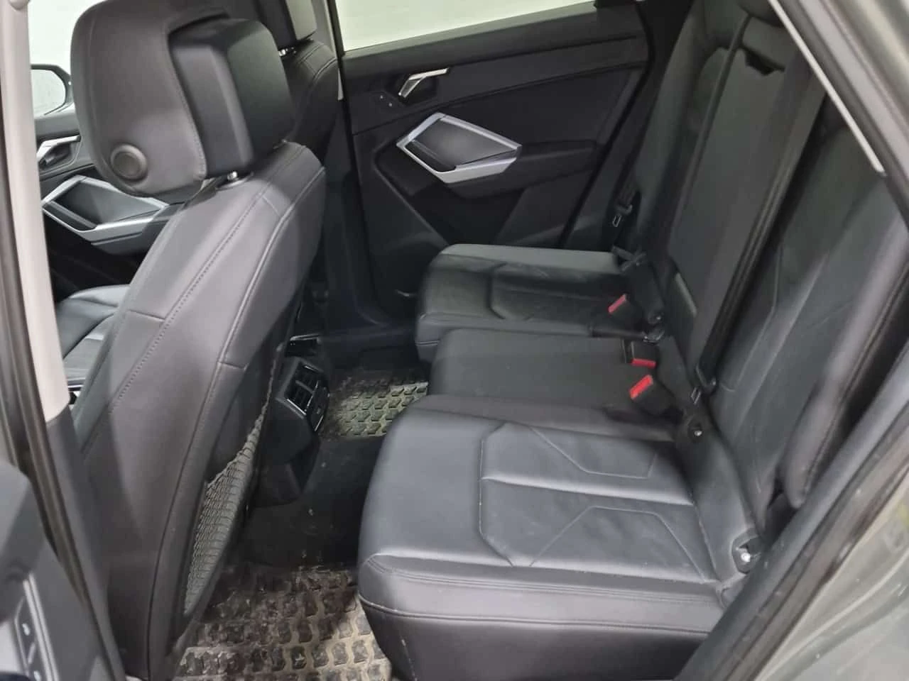 Audi Q3 * PREMIUM * CARFAX * ПАНОРАМА * 2 КЛЮЧА * , снимка 13 - Автомобили и джипове - 54144083