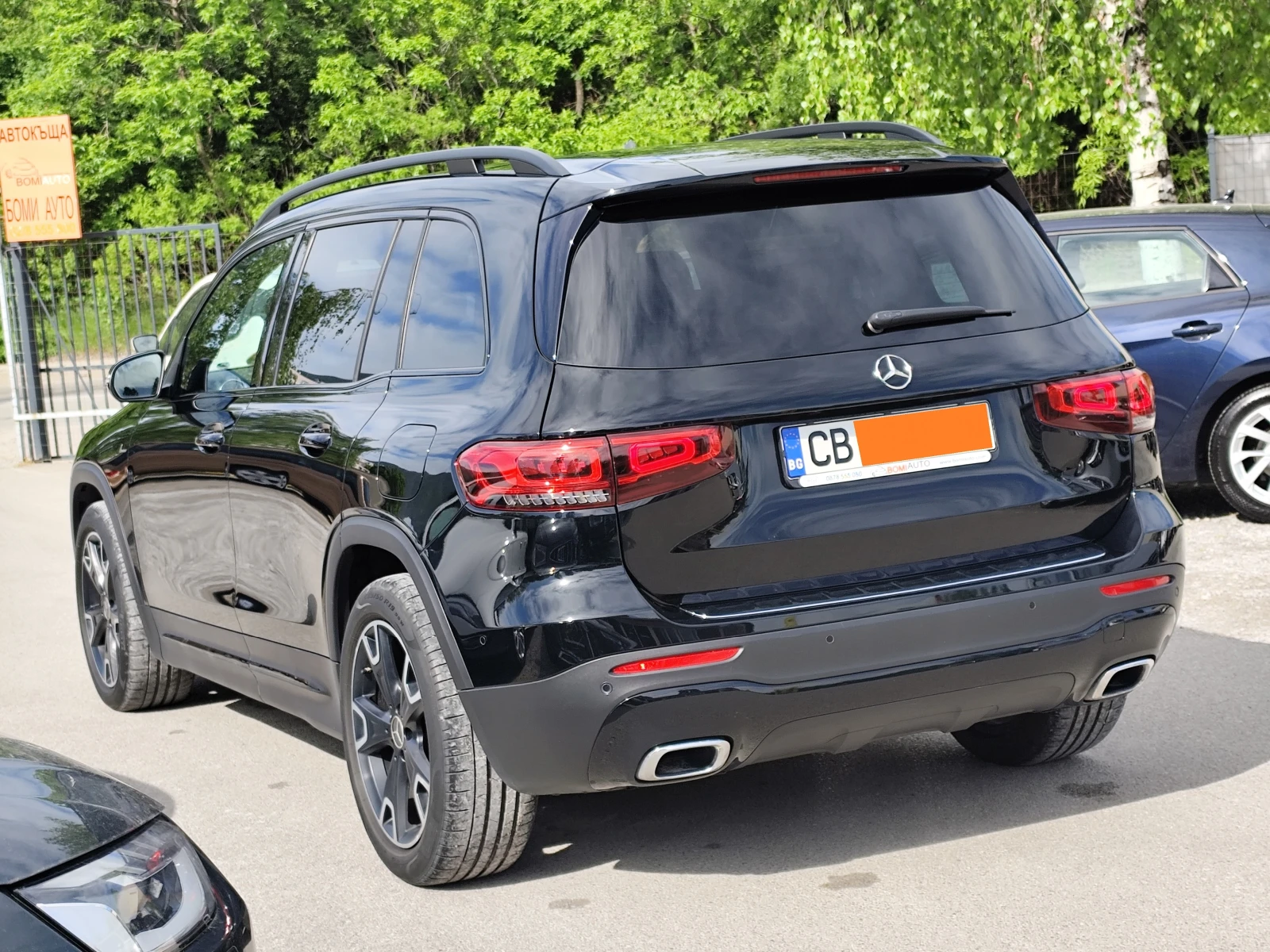 Mercedes-Benz GLB 220 D* LED* NAVI* VIRTUAL COCKPIT* HEAD UP* ПОДГРЕВ, снимка 6 - Автомобили и джипове - 54515638