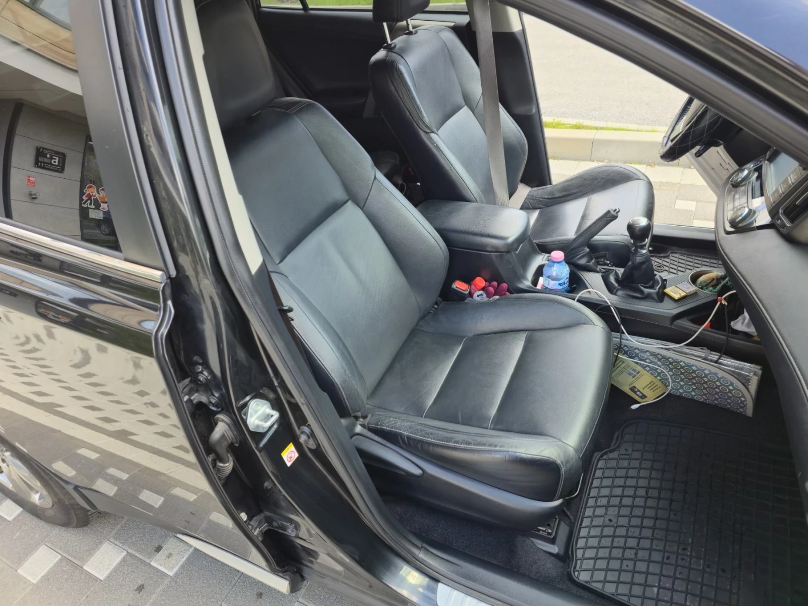 Toyota Rav4 2.2 D4D 4x4 6ск , снимка 17 - Автомобили и джипове - 54743692