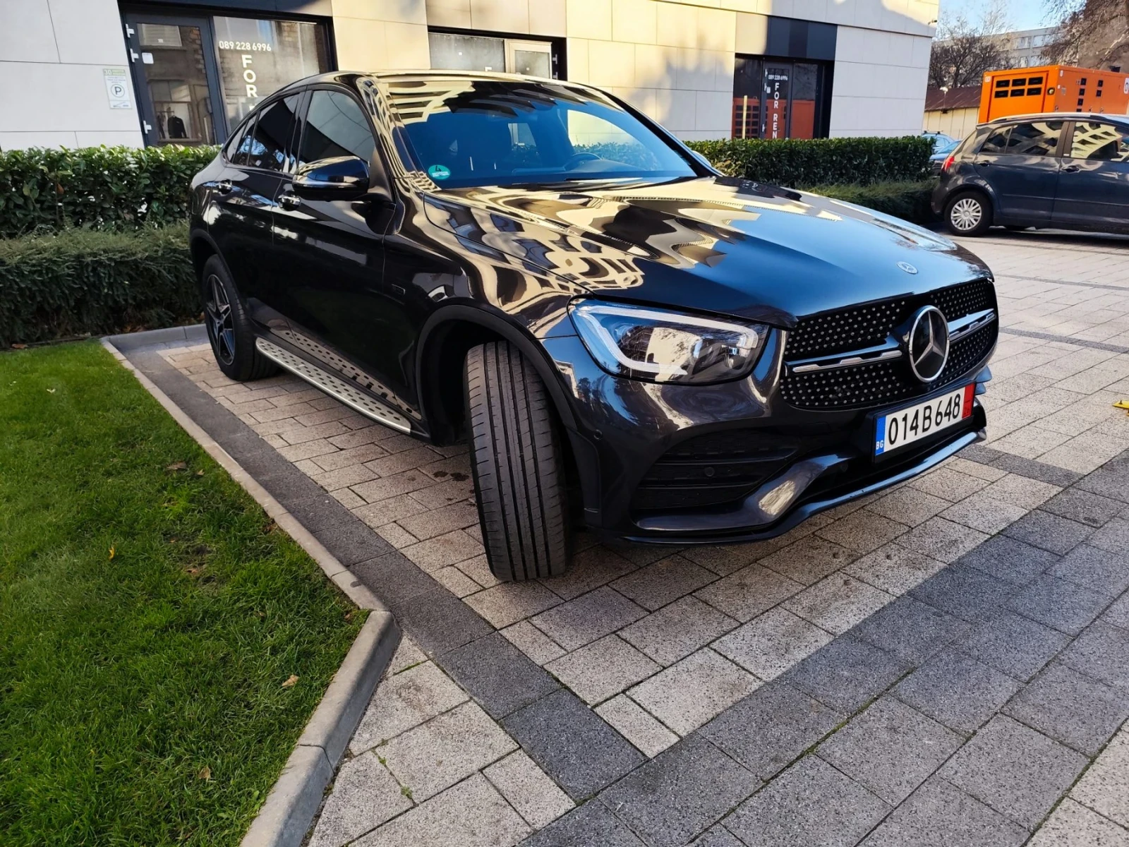 Mercedes-Benz GLC 300 Plug in hibrid COUPE AMG , снимка 2 - Автомобили и джипове - 55103906