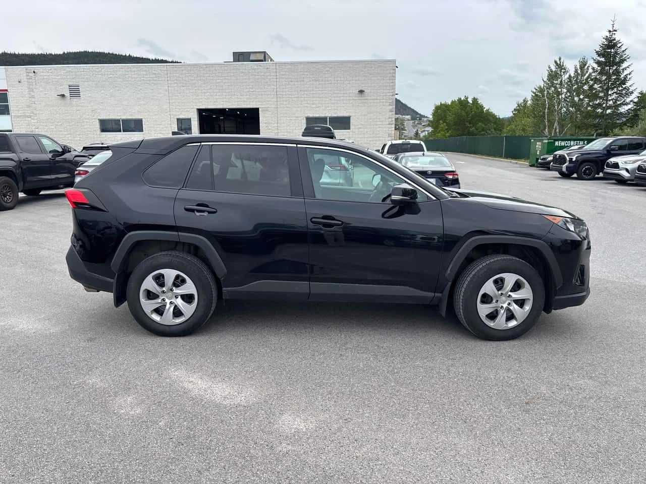 Toyota Rav4 * LE * CARFAX * АВТОКРЕДИТ* , снимка 3 - Автомобили и джипове - 55694911