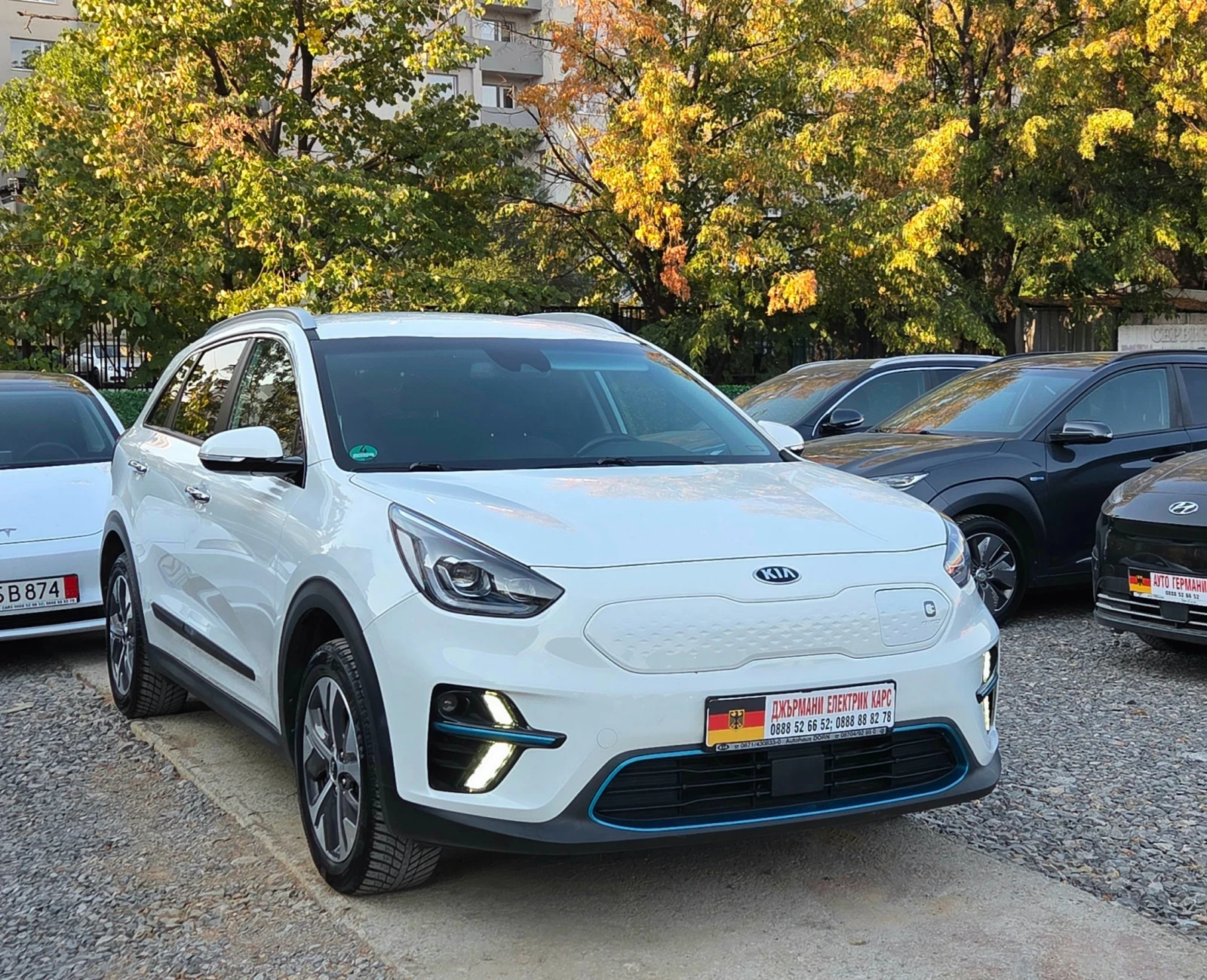 Kia Niro SOH100%/СЕРВИЗНА КНИЖКА/ГАРАНЦИОННА, снимка 2 - Автомобили и джипове - 56015476