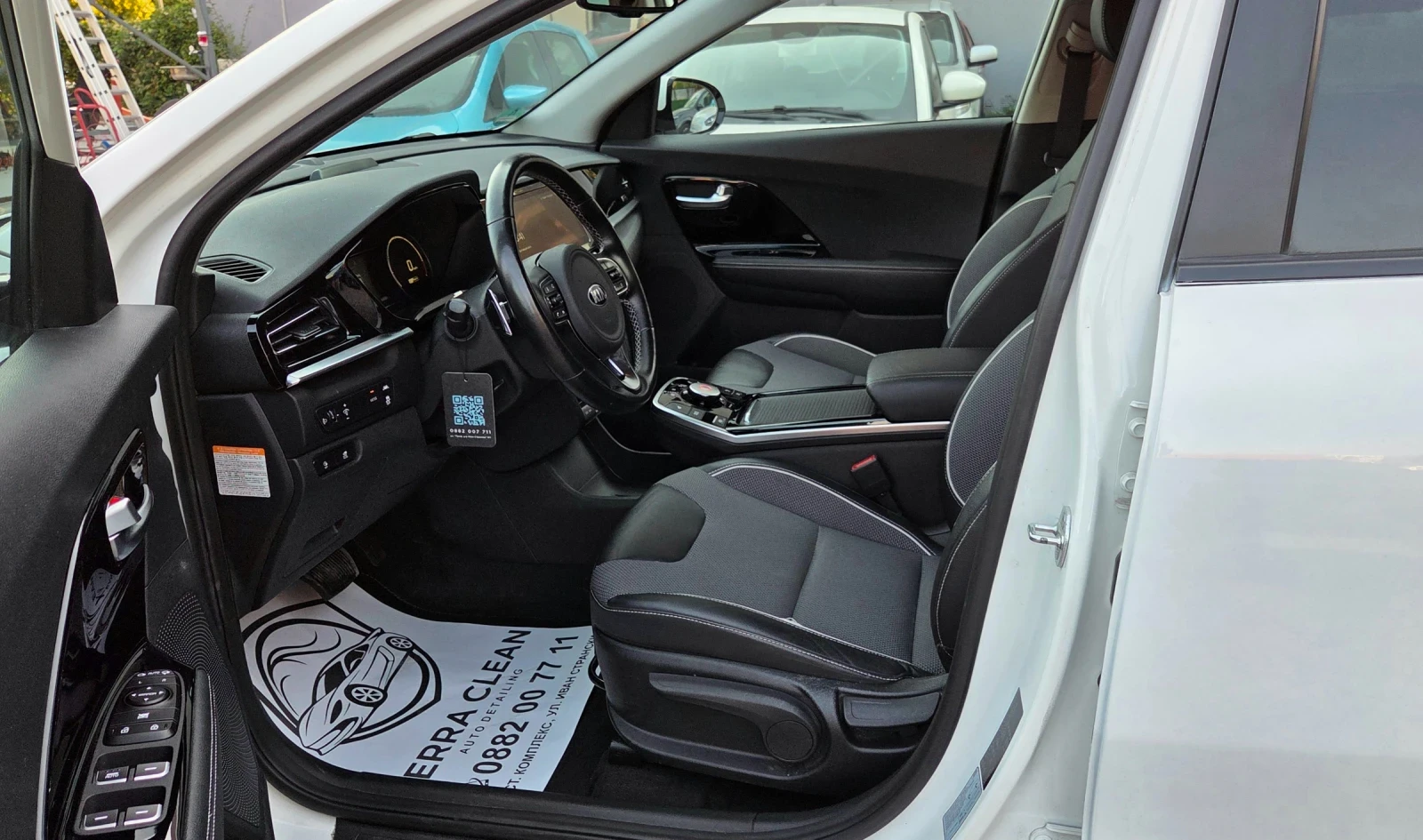 Kia Niro SOH100%/СЕРВИЗНА КНИЖКА/ГАРАНЦИОННА, снимка 8 - Автомобили и джипове - 56015476