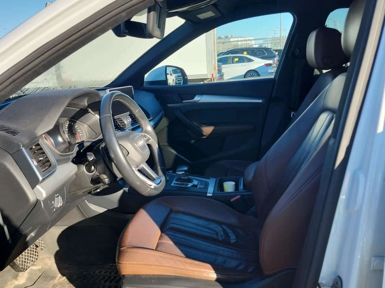 Audi Q5, снимка 5 - Автомобили и джипове - 56737503