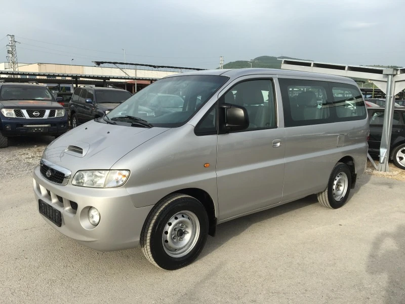 Hyundai H1 2.5CRDI, 9-места, снимка 1 - Бусове и автобуси - 45321670